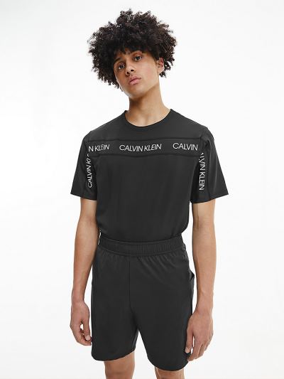 Calvin Klein Ruhák HU833063 | Calvin Klein Logo Gym Férfi Póló Fekete